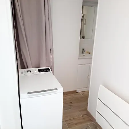 R & C - & Calm Apartment